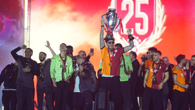 Galatasaray kupasına kavuştu: Yenikapı’da 5 yıldızlı kutlama