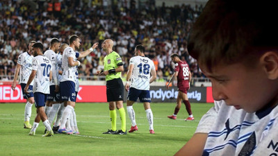 'Hatay'a yer var: Fenerbahçe dağılıyor, taraftar ağlıyor