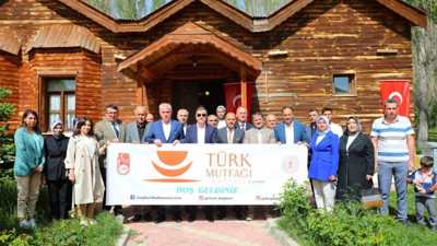 Bayburt’ta coğrafi işaretli lezzetler tanıtıldı