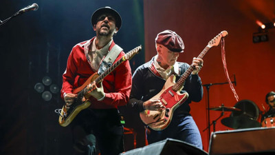 Athena'ya vize engeli: Konseri iptal etmek zorunda kaldı