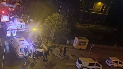 Kars'ta iki kamyonetin çarpıştığı kazada 3 kişi yaralandı