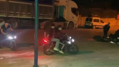 Çekmeköy'de bıçaklı saldırı kamerada