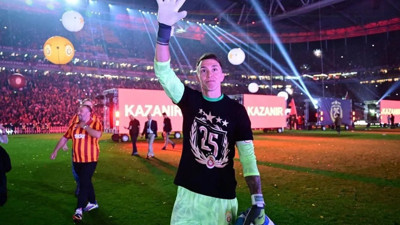 Muslera'nın vedasında Emiliano Martinez'den flaş hareket