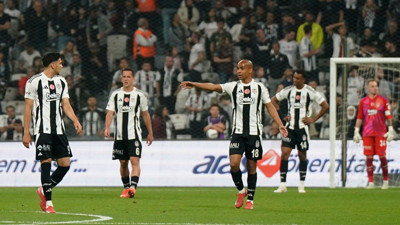 Beşiktaş üç kulvarda da kayıp: Sezon değişimlerle geçti