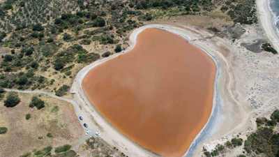 Bunun gibisini hiç görmediniz! 2 bin yıllık antik limanın sırrı: Kalpli göl nasıl pembeye dönüştü