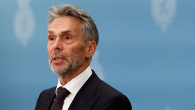 Avrupa siyasetini derinden sarsan istifa!