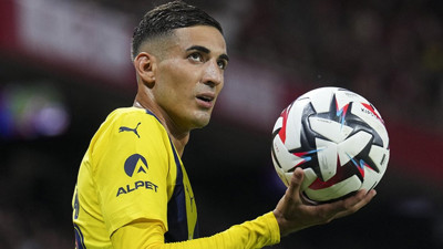 Fenerbahçe'de Mert Müldür tek kırmızı kartı gördü