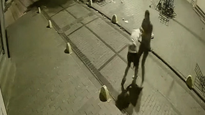 İstanbul’da kan donduran dehşet! Şüpheli cep telefonuyla kaçtı