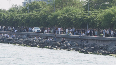 Kurban Bayramı'nı İstanbul'da geçirenler sahillere akın etti