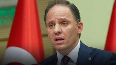 CHP’li Yavuzyılmaz belgelerle açıkladı: AKP’li İBB’den Diyanet’e lüks araç...