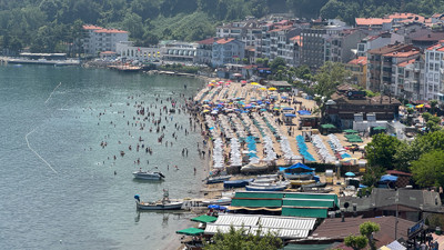 Amasra'da bayram yoğunluğu! Nüfusun 10 katı ziyaretçi akın etti