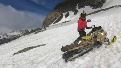 Rize’de karda kayak keyfi