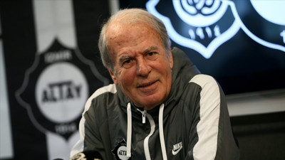 Altay'dan Mustafa Denizli'ye destek