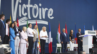 Le Pen, Avrupa sağını birleştirdi