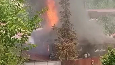 Kereste fabrikasında korkutan yangın