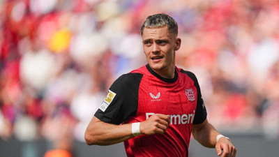 Premier Lig tarihinin rekorunu kırarak Liverpool'da