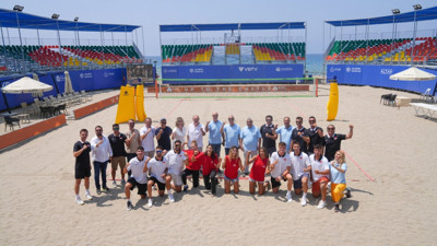 Alanya'da plaj voleybolu heyecanı başladı