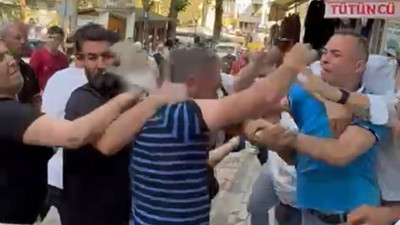 Boşanan çift ile yakınları birbirine girdi