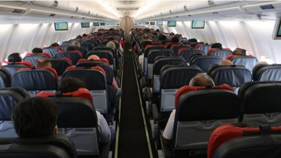 Havayolu devi kapısına kilit vurdu. 500 kişi işsiz kalacak. Bilet paralarını geri ödüyor