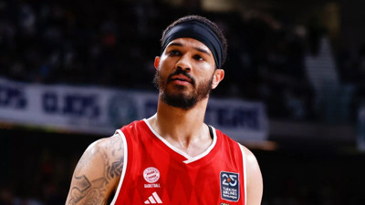 Yılın savunmacısı Anadolu Efes yolunda!