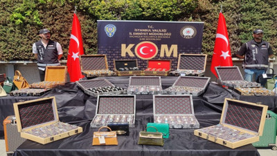 Dünyaca ünlü markaların sahtesiyle milyonluk vurgun! Gerçeğinden asla ayırt edemezsiniz: İstanbul polisi kaçakçılara göz açtırmadı