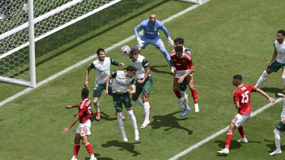 Palmeiras - Al Ahly maçı fırtına tehdidi nedeniyle yarıda kaldı