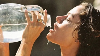 Yaz sıcağında günde kaç bardak su tüketilmeli? İşin uzmanları anlatıyor