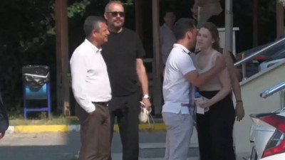 Özgür Özel sözünü tuttu! Nehir Zeyrek'i yalnız bırakmadı...