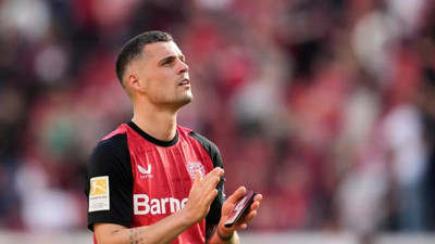 Granit Xhaka'dan Fenerbahçe ve Galatasaray'a kötü haber!