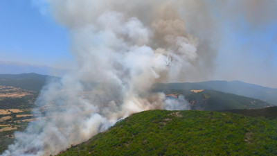 Bursa’da orman yangını: 3 helikopter havalandı!