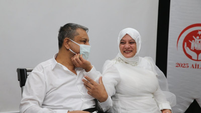 Aşkın gücü hastane duvarlarını aştı! Telefonla tanıştı, sesine aşık oldu