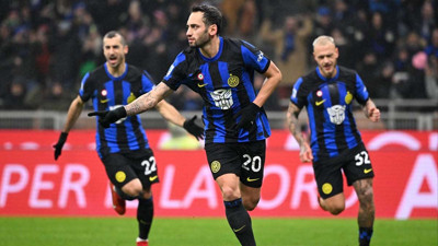 İtalyanlar teklifi duyurdu: Galatasaray'dan Hakan Çalhanoğlu'na servet