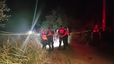 Boğazı kesilmiş halde bulundu