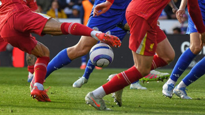 Premier Lig şampiyonu, Hollandalı teknik direktörle yolları ayırdı