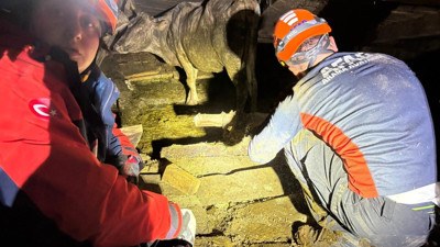 Karçal Yaylası’nda ahır çöktü! Ekipler seferber oldu: Enkazdan 33 can çıktı