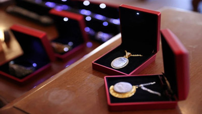 Dünya bu Türk'ün peşinden koşuyor! Malzemesi uzaydan