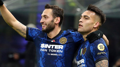 Hakan Çalhanoğlu patladı: Bölücü, saygı tek taraflı değil!