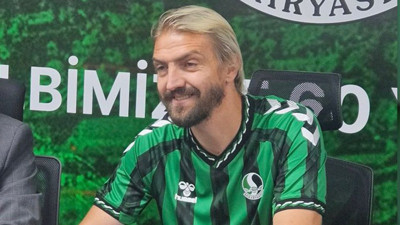 Caner Erkin formayı giydi, mesajı verdi