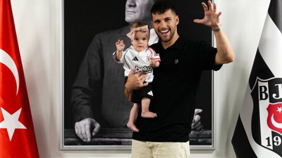 Benfica açıkladı! İşte David Jurasek'in opsiyon bedeli