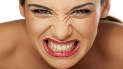 Diş sıkmanın yeni zararları ortaya çıktı! Uzmanlar anlattı