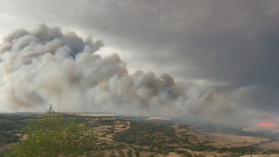 İspanya’da yangın felaketi: 6 bin 500 hektar yok oldu, 2 can kaybı!