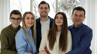 Dilek İmamoğlu’na dost tavsiyesi: Resim verirken daha dikkatli ol!