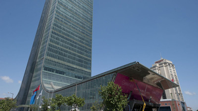 AKP'li vekil sattığı Sapphire AVM'yi yarı fiyatına geri aldı!