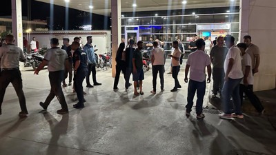 Güvenlik güçleri kavgayı zor ayırdı!