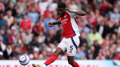 Arsenal'ın yıldızı Fener'e doğru: Orta sahaya banko isim