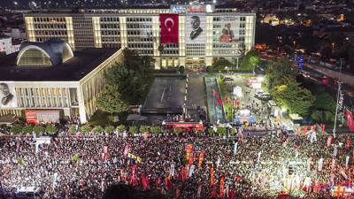 Ünlü gazeteci CHP operasyonlarının nedenini açıkladı