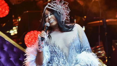 Türk Müziğinin divası Bülent Ersoy makyajsız yakalandı! Görenler tanıyamadı