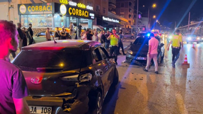 Makas atan alkollü sürücü başka bir araca çarptı