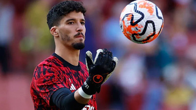 Anlaşmayı resmen duyurdular! Altay Bayındır'ın yeni takımı belli oldu