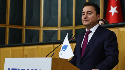 Babacan Erdoğan'a 'yolsuzluk' üzerinden yüklendi: Külahımıza anlatın